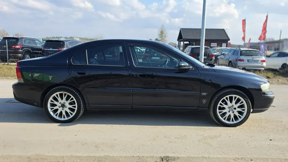 VOLVO S60 -