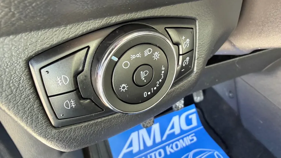 FORD Tourneo Courier -