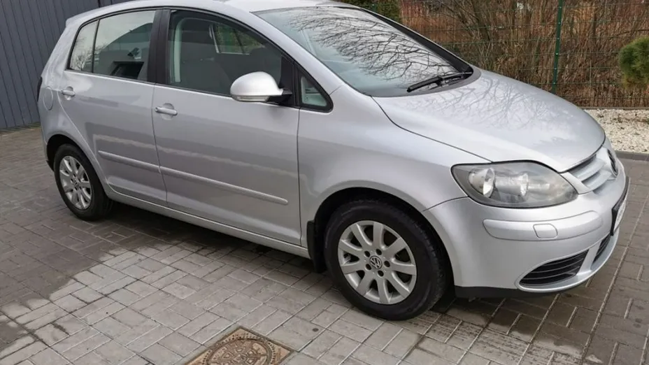 VOLKSWAGEN Golf Plus -