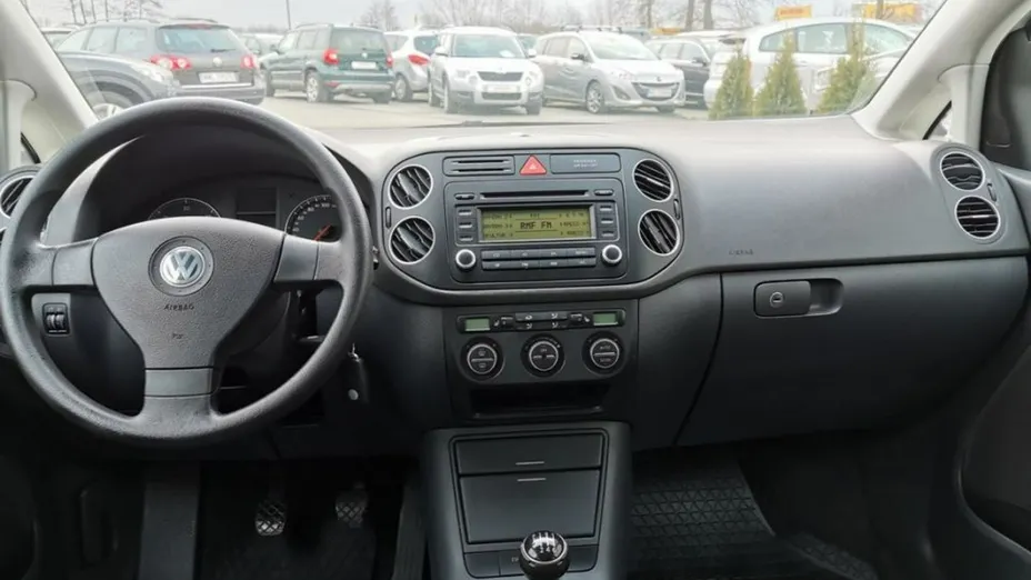 VOLKSWAGEN Golf Plus -