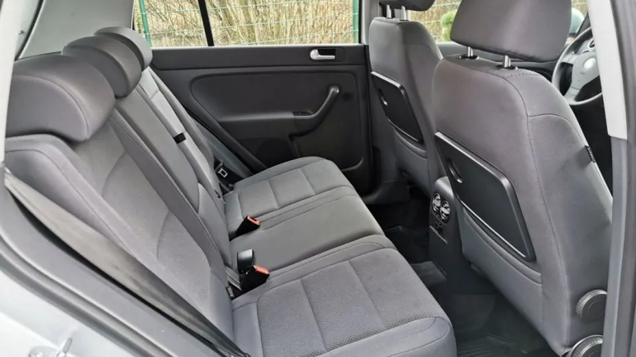 VOLKSWAGEN Golf Plus -