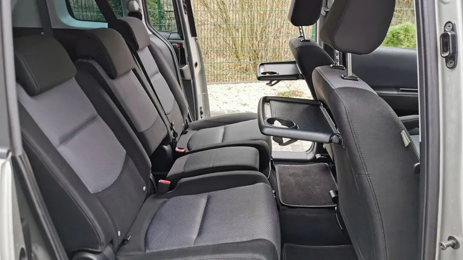 MAZDA 5 -