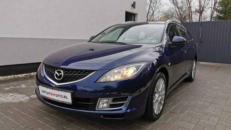 MAZDA 6 -