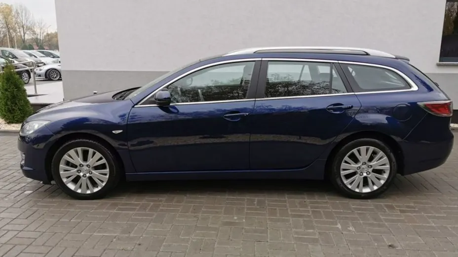 MAZDA 6 -