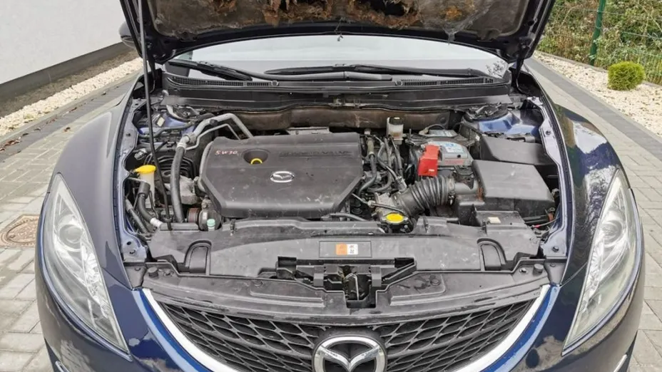 MAZDA 6 -
