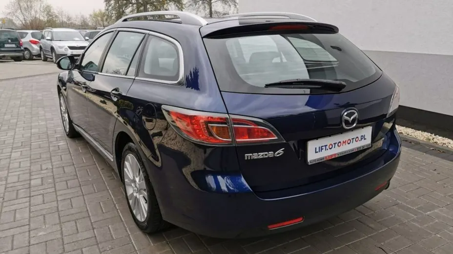 MAZDA 6 -