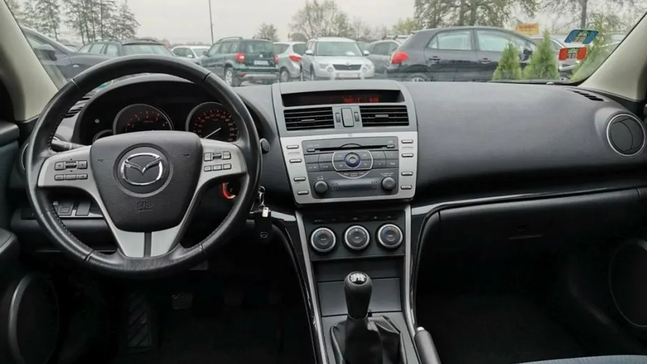 MAZDA 6 -