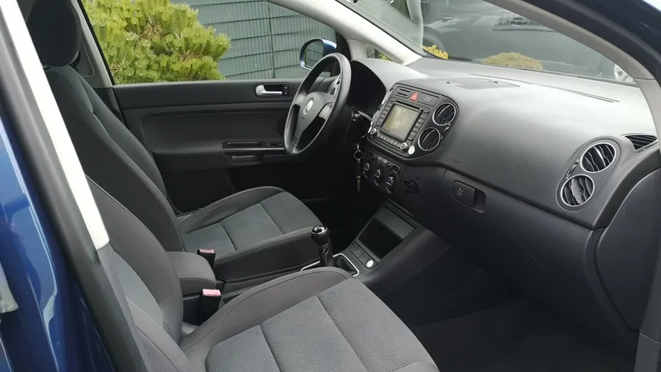 VOLKSWAGEN Golf Plus -
