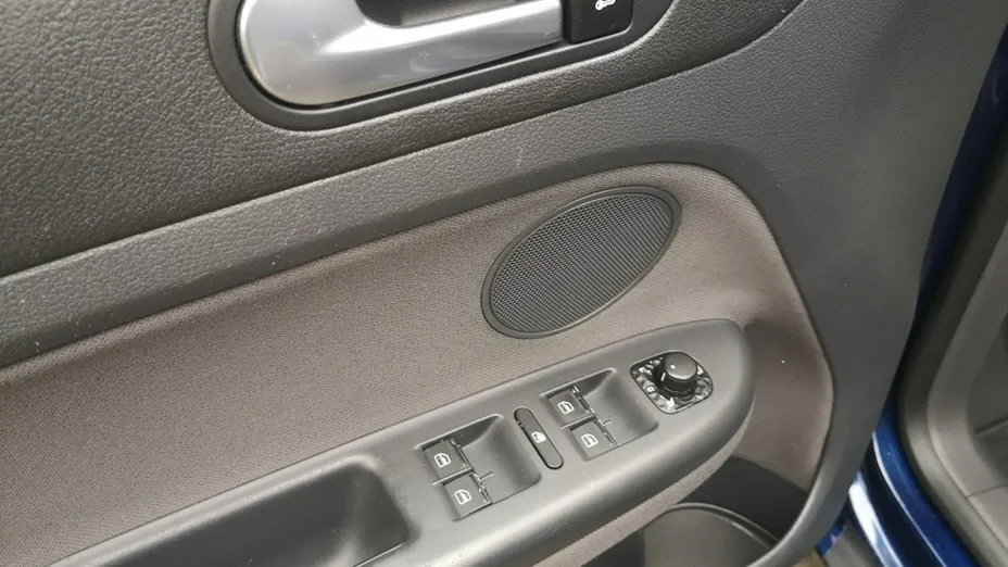 VOLKSWAGEN Golf Plus -