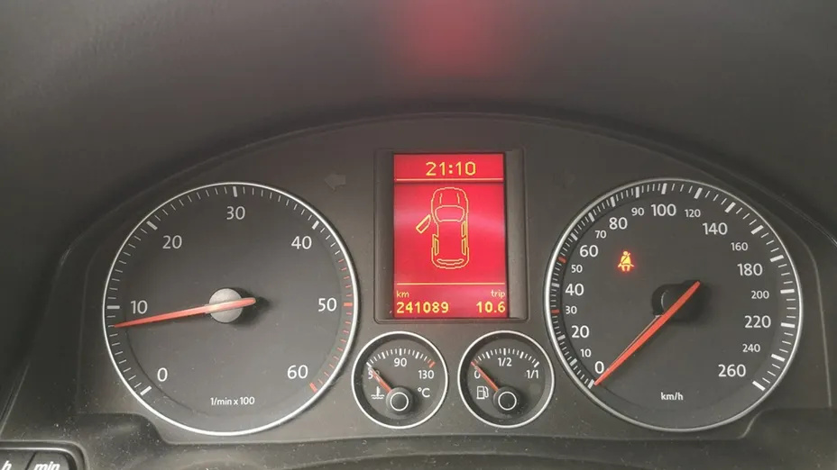 VOLKSWAGEN Golf Plus -