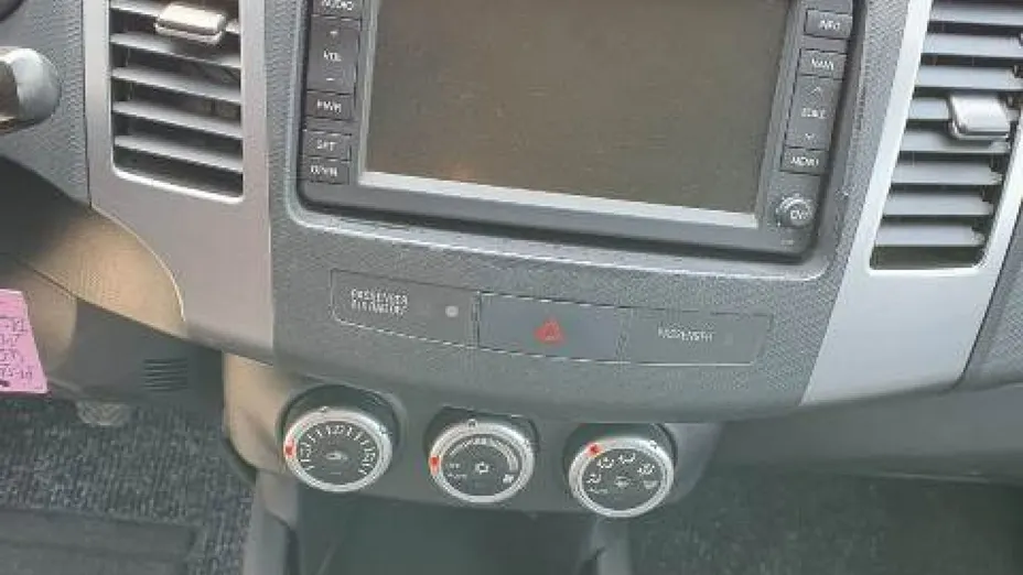 PEUGEOT 4007 -