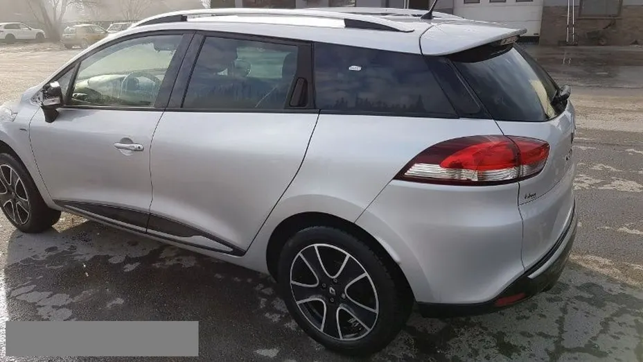 RENAULT Clio -