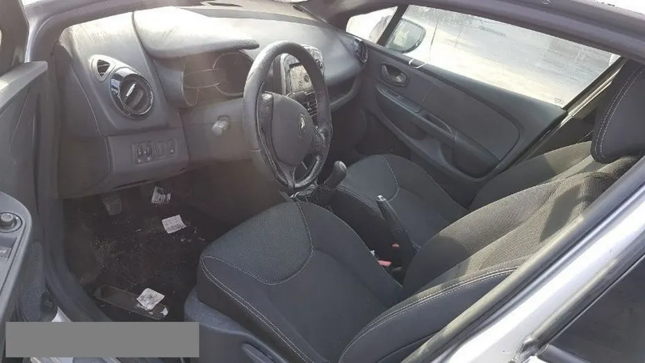 RENAULT Clio -