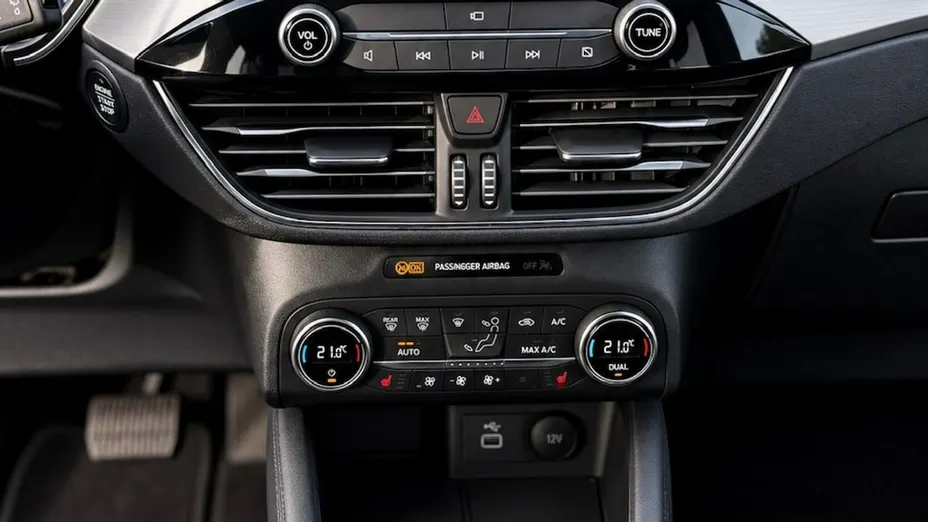 FORD Kuga -