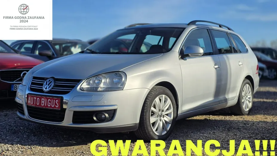 VOLKSWAGEN Golf -