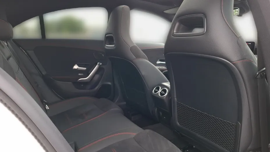 MERCEDES-BENZ CLA CLA 180 mHEV AMG Line 7G-DCT