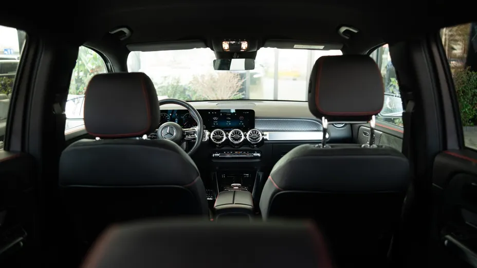 MERCEDES-BENZ GLB GLB 220 d 4-Matic AMG Line 8G-DCT