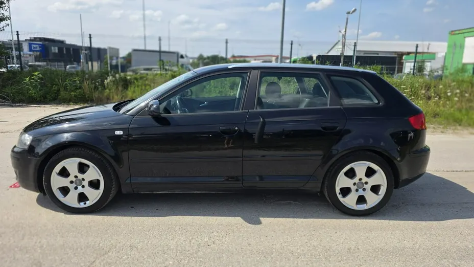 AUDI A3 Sportback -