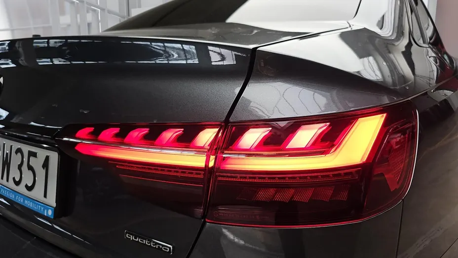 AUDI A4 A4 40 TFSI mHEV Quattro S Line S tronic