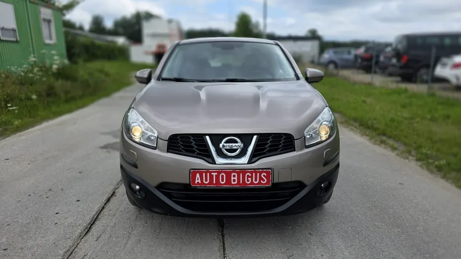NISSAN Qashqai -