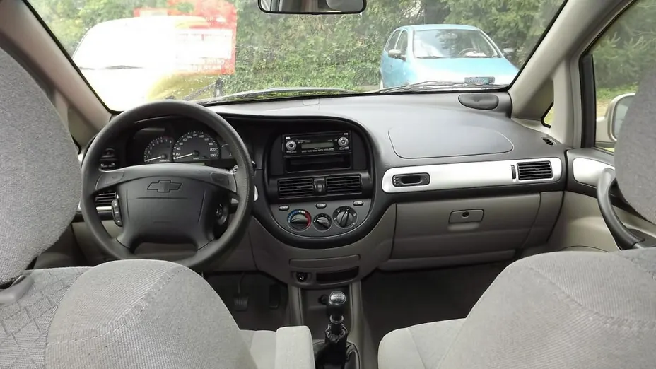 CHEVROLET Rezzo -