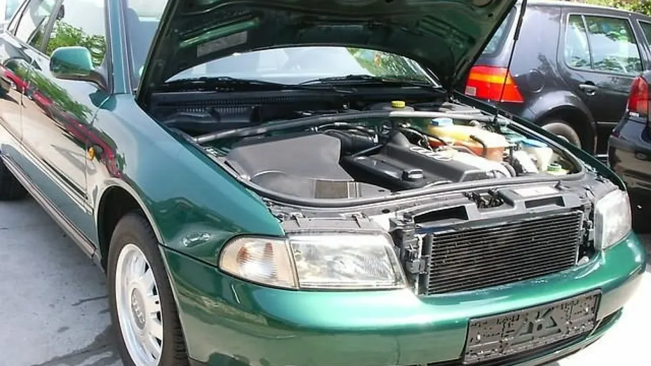 AUDI A4 -