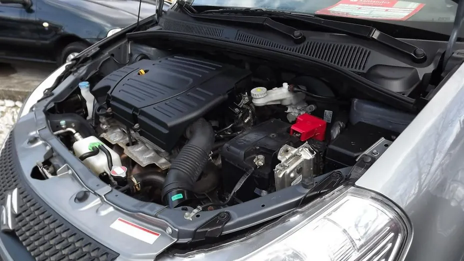 SUZUKI SX4 -
