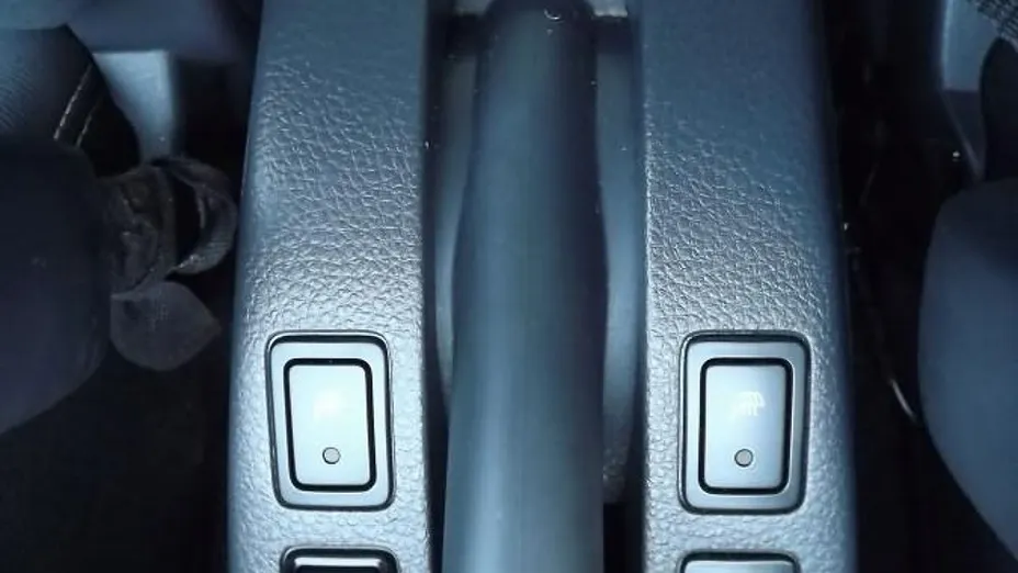 SUZUKI SX4 -