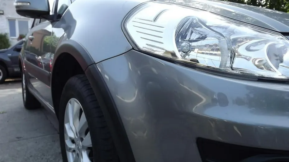 SUZUKI SX4 -