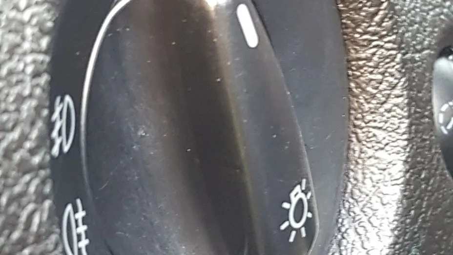 VOLKSWAGEN Passat -