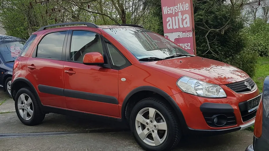SUZUKI SX4 -