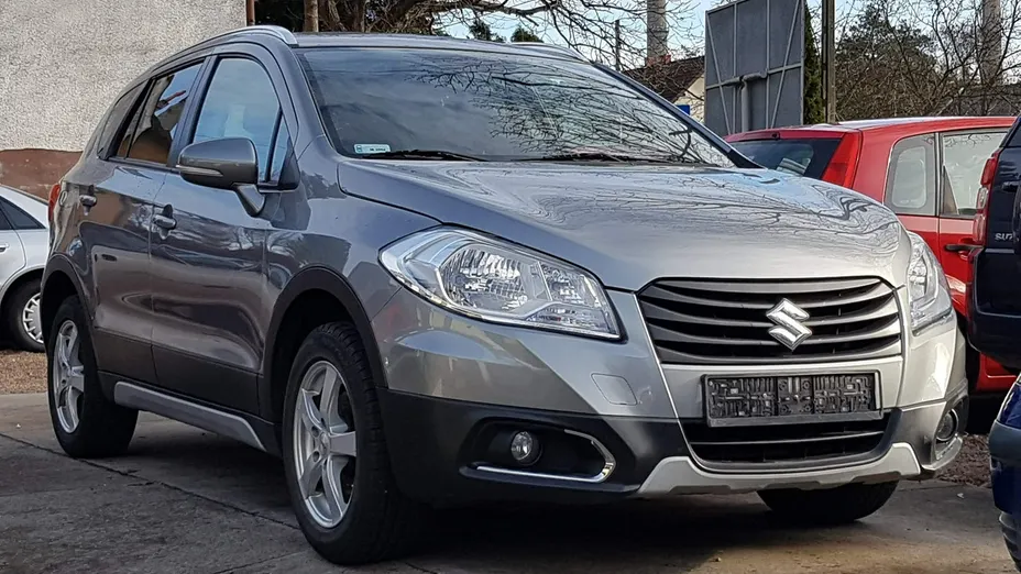 SUZUKI S-Cross -