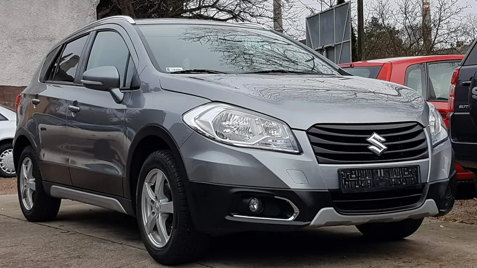 SUZUKI S-Cross -
