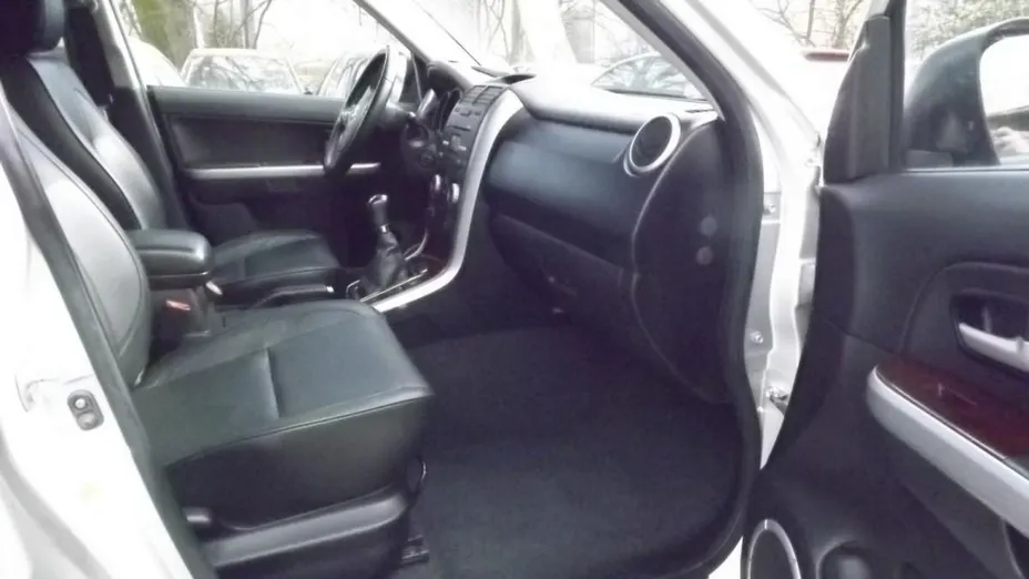 SUZUKI Grand Vitara -