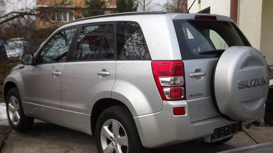 SUZUKI Grand Vitara -