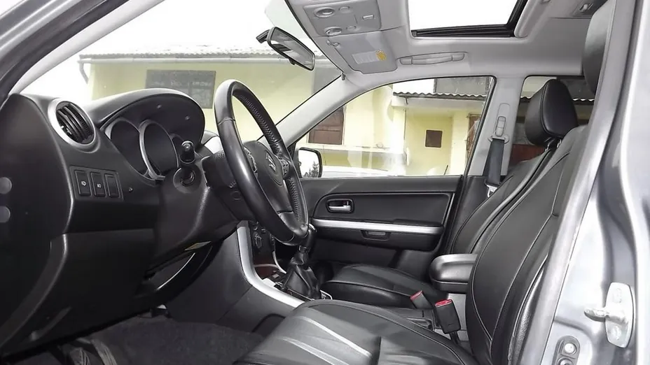 SUZUKI Grand Vitara -