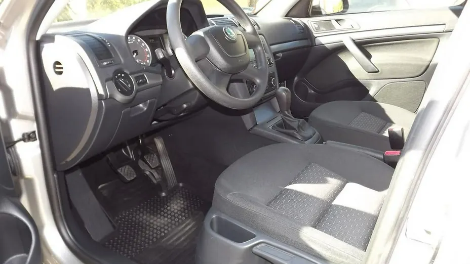 SKODA Octavia -