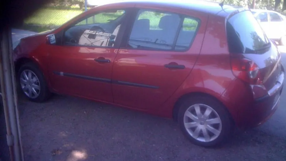 RENAULT Clio -