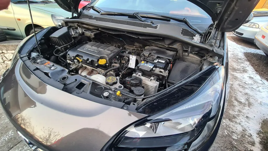 OPEL Corsa -