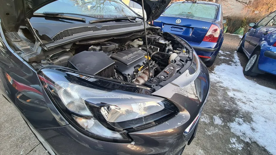 OPEL Corsa -