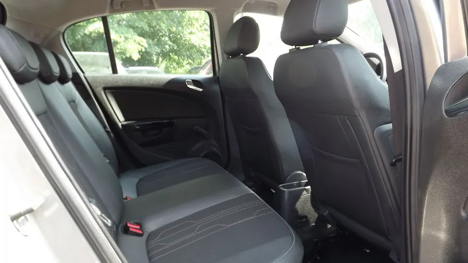 OPEL Corsa -