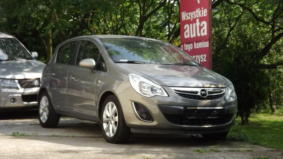 OPEL Corsa -