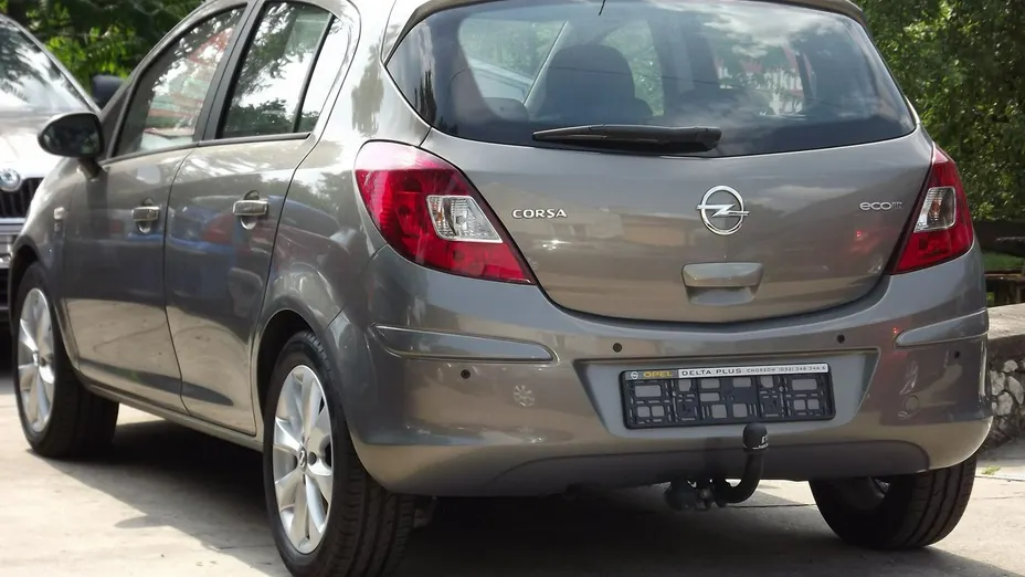 OPEL Corsa -