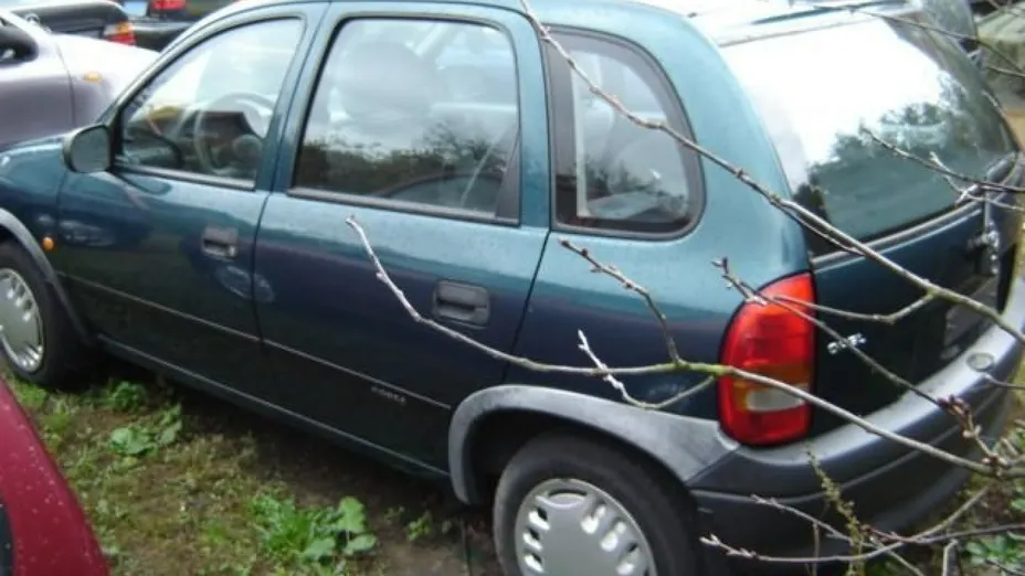 OPEL Corsa -