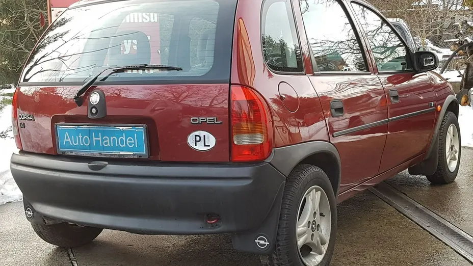 OPEL Corsa -