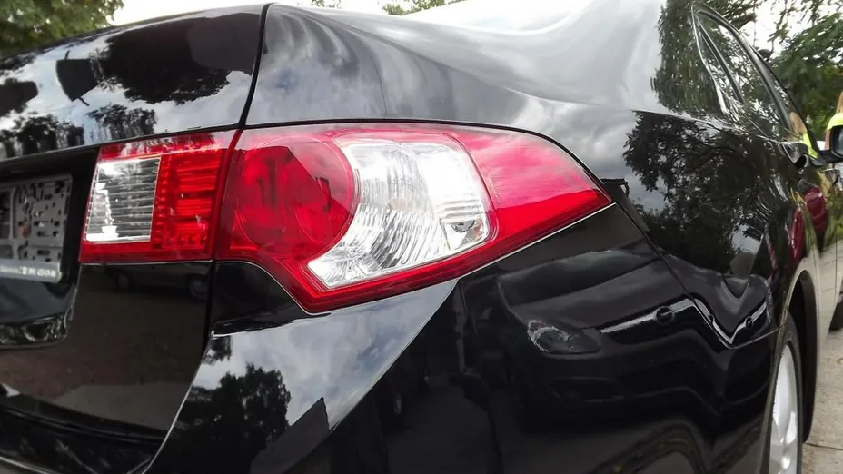 HONDA Accord -