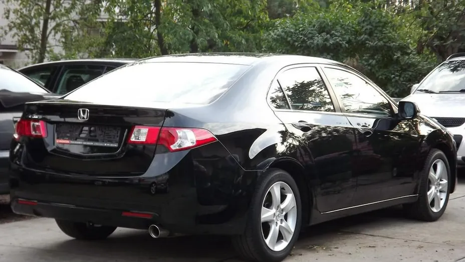 HONDA Accord -