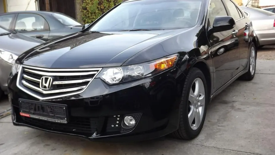 HONDA Accord -