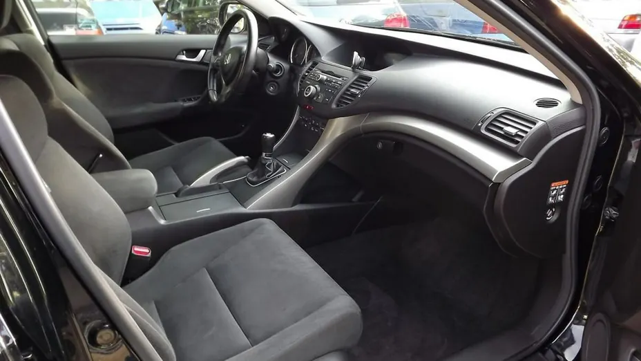 HONDA Accord -