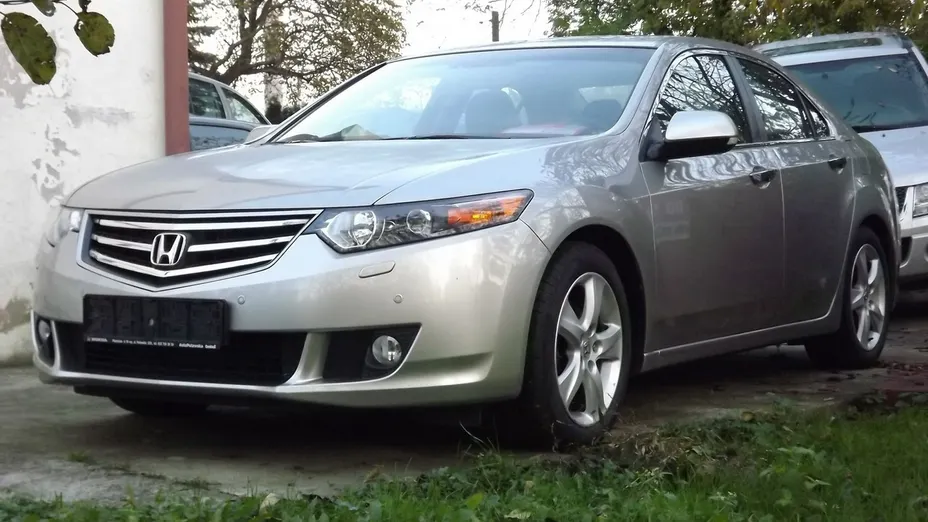 HONDA Accord -